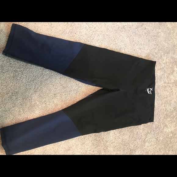 Old Navy Pants - Old Navy workout leggings